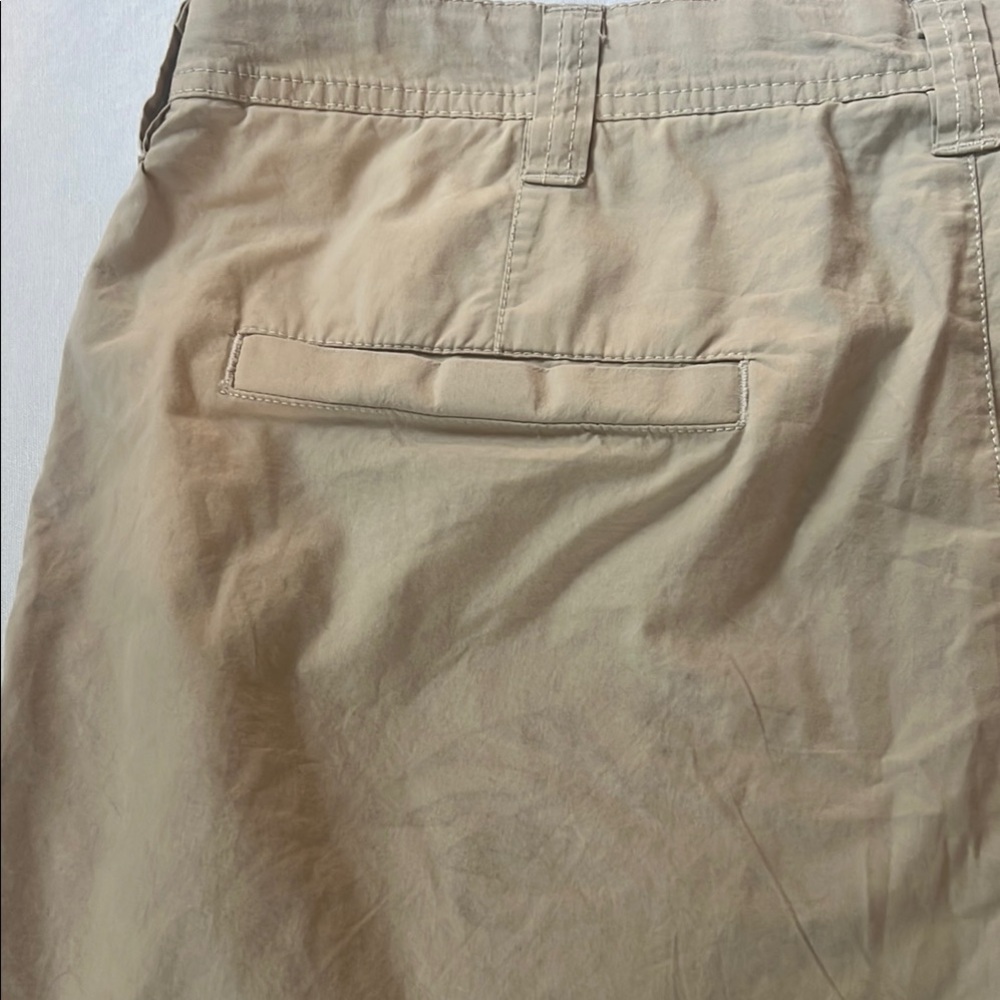 Columbia Tan Flat Front Shorts Lightweight Casual - Picture 7 of 8